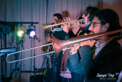 Limoges'Hop #5 - soirée d'ouverture du vendredi

Partage libre à des fins non promotionnelles ou commerciales, en créditant l'auteur (@lightexmachina).

© Alexandre - LIGHT EX MACHINA 2023, tous droits réservés.